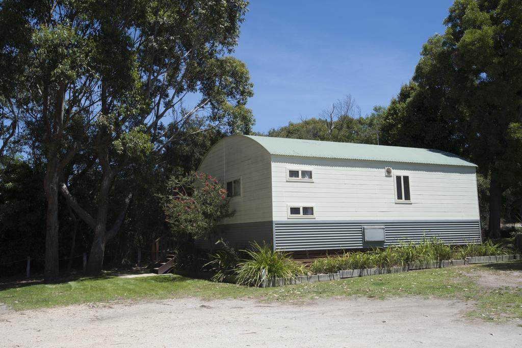 The Lakes Beachfront Holiday Park Lake Tyers Beach Esterno foto