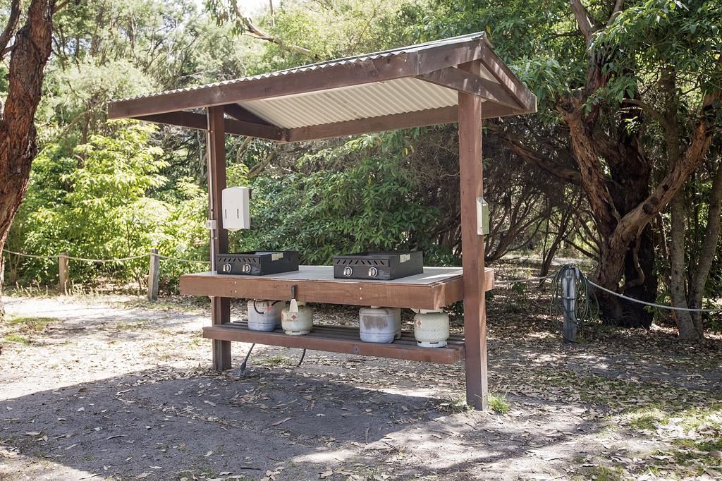 The Lakes Beachfront Holiday Park Lake Tyers Beach Esterno foto